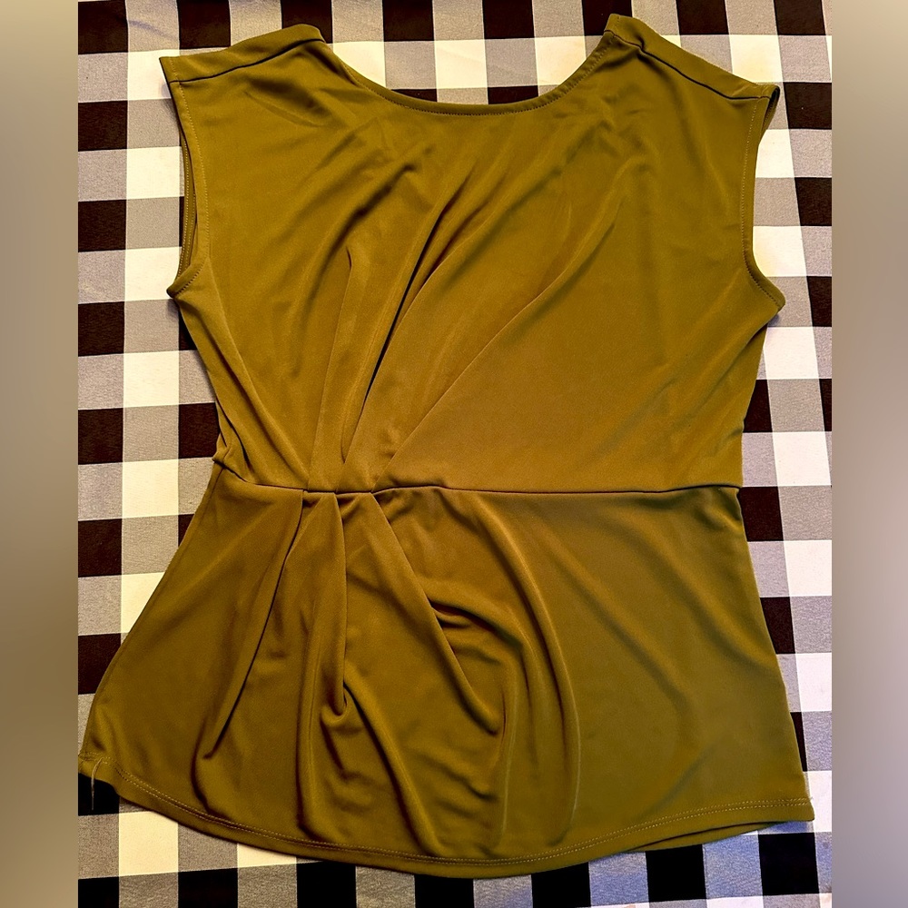 Green top with ruching